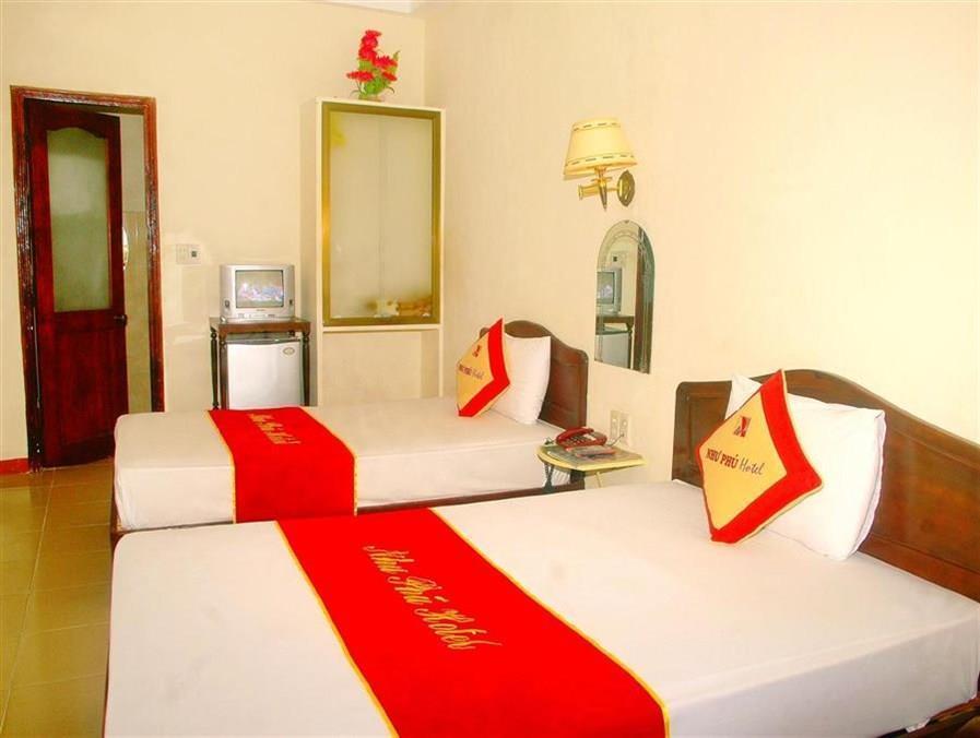 Nhu Phu Hotel Хюэ Экстерьер фото