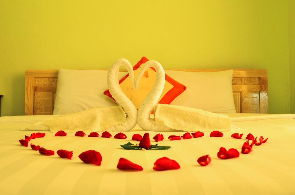 Nhu Phu Hotel Хюэ Экстерьер фото