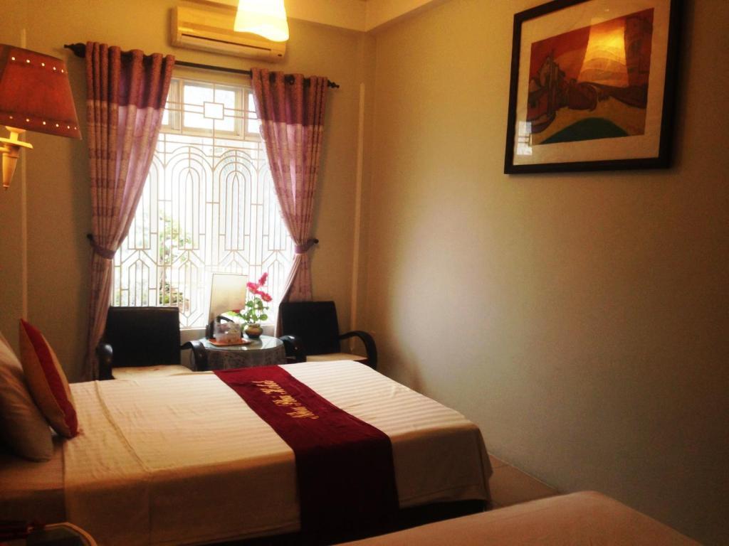 Nhu Phu Hotel Хюэ Экстерьер фото